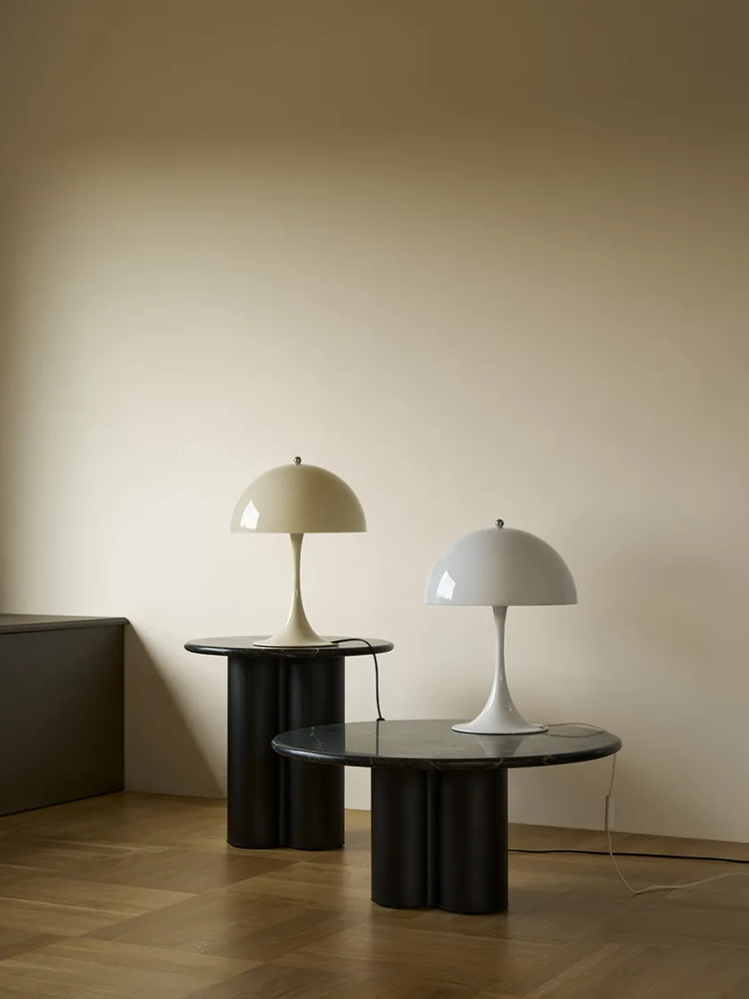 Louis Poulsen Panthella 320 bordlampe, messing af Verner Panton> Spots