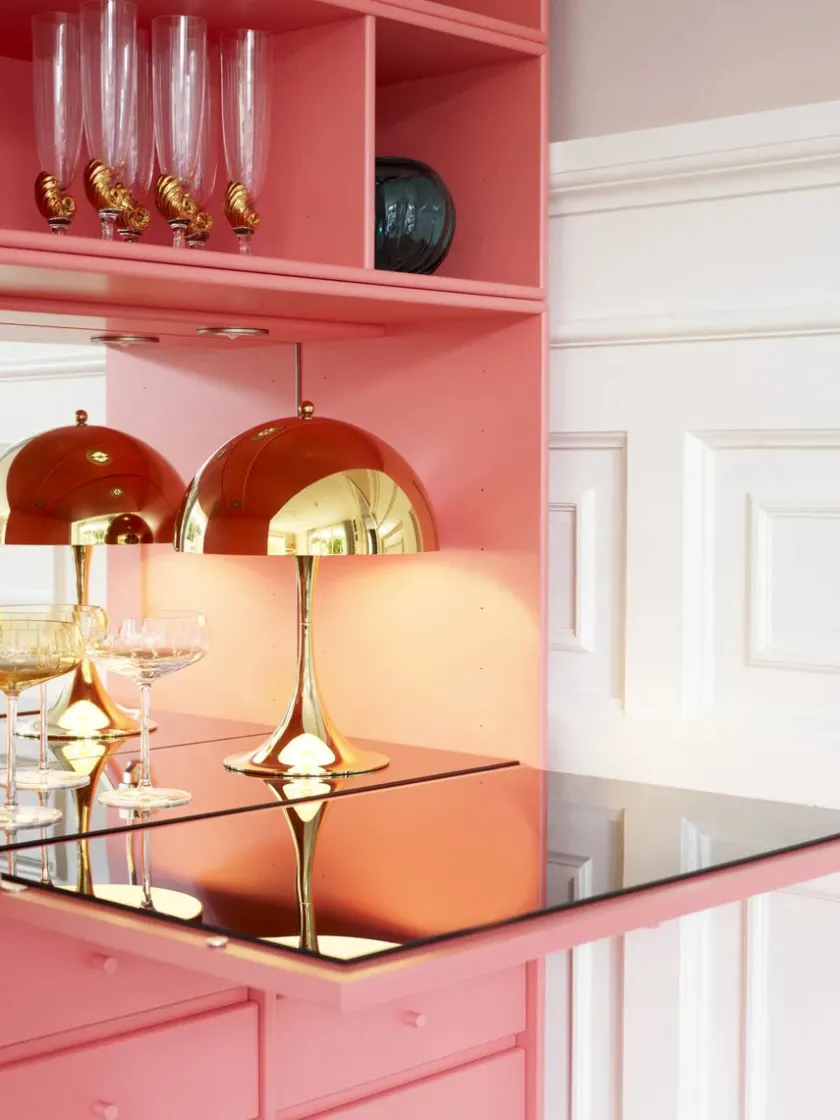 Louis Poulsen Panthella 250 bordlampe, opal af Verner Panton> Spots