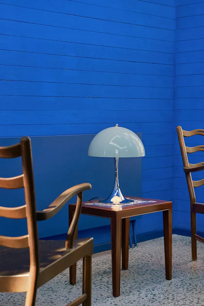 Louis Poulsen Panthella 250 bordlampe, opal af Verner Panton> Spots