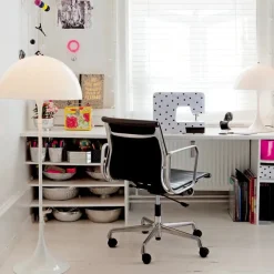 Louis Poulsen Panthella gulvlampe af Verner Panton><noscript><img width=