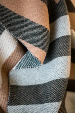 raawii Patch Plaid, white/deer/onyx fra> Puder Og Plaider