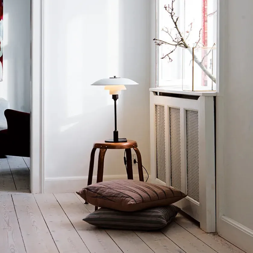 Louis Poulsen PH 3½-2½ bordlampe, hvid af Poul Henningsen> Spots