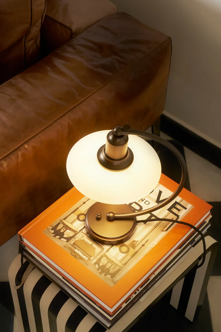 Louis Poulsen PH 2/2 Luna Bordlampe, Aged Brass fra> Spots