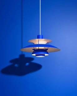 Louis Poulsen PH 5 pendel, monokrom af Poul Henningsen><noscript><img width=