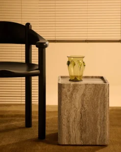 GUBI Pietra Side Table, 33 x 33 cm fra> Sideborde Og Små Borde