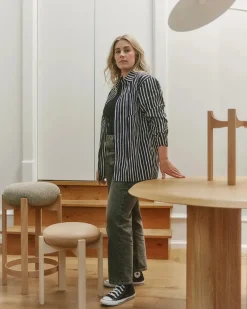 Fredericia Furniture Pioneer Bar Stool, lacquered oak/zero 0001 fra> Barstole
