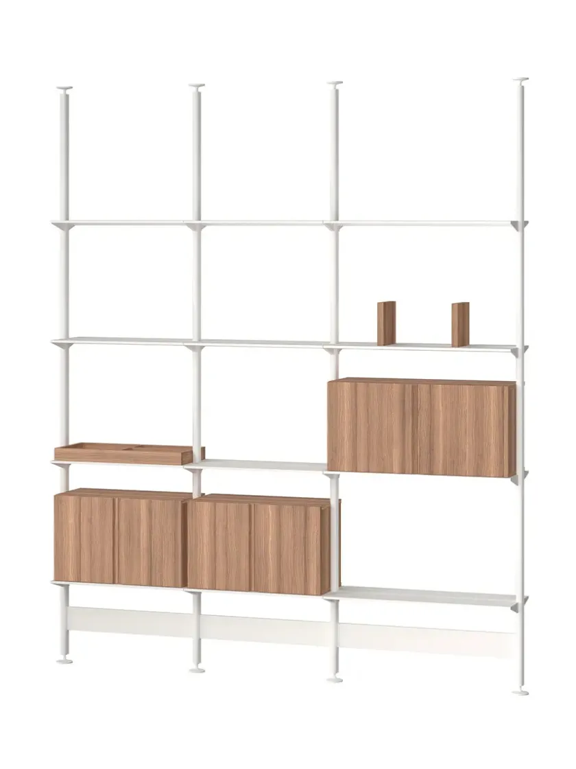 String Furniture Pira G2 Floor-to-Ceiling Shelving Bundle C fra String> Reolsystemer
