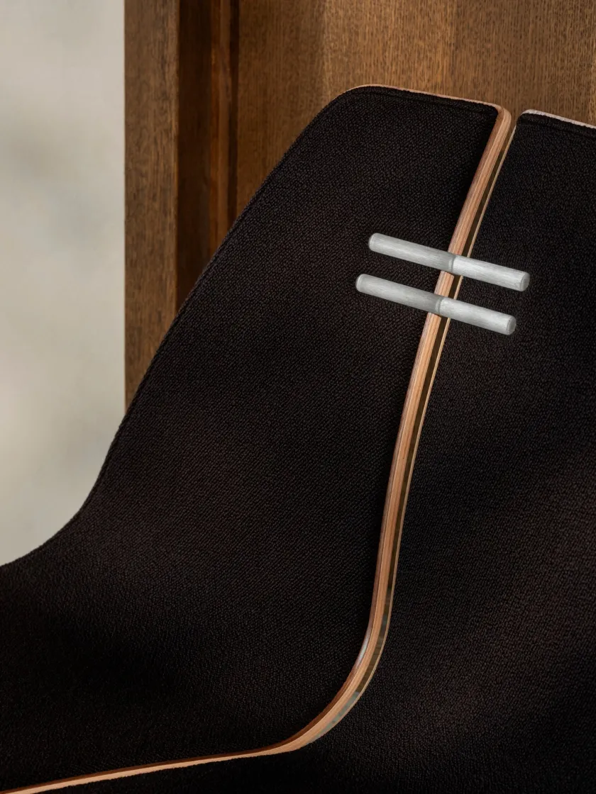Fritz Hansen PK23 forsidepolstret, Oak af Poul Kjærholm> Lænestole