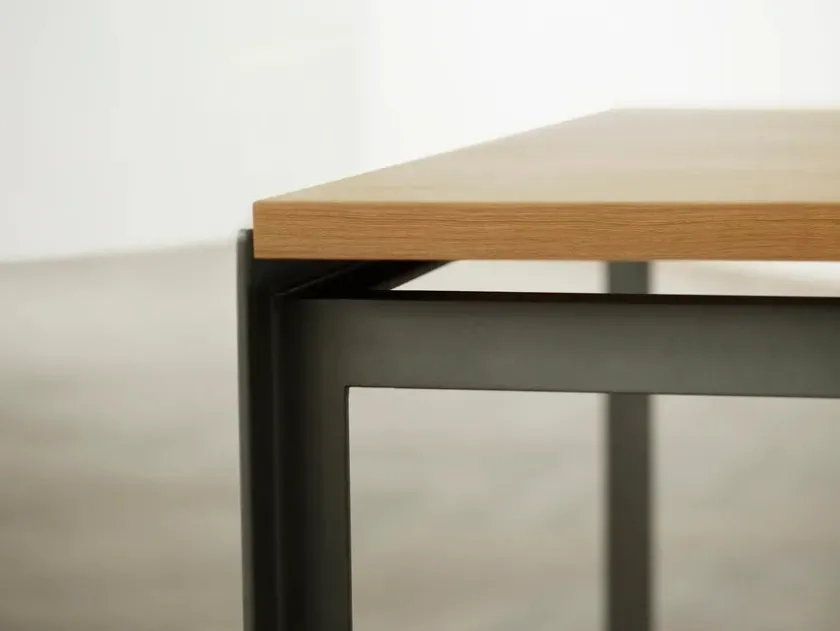 Carl Hansen & Søn PK52A Elevbord fra> Skriveborde