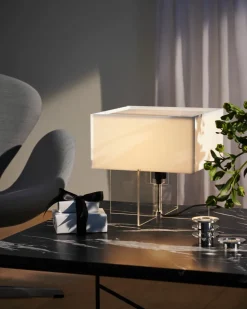 Fritz Hansen Planner Sofabord Ø80 fra><noscript><img width=
