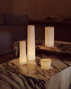 Audo Copenhagen Plinth Bridge, Calacatta Viola marble fra><noscript><img width=