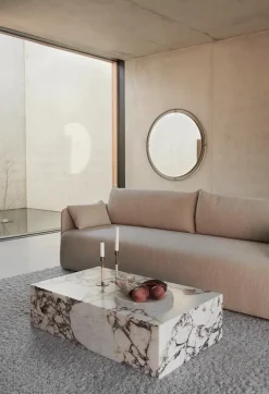 Audo Copenhagen Plinth Low Sand Kunis Breccia marmor fra><noscript><img width=