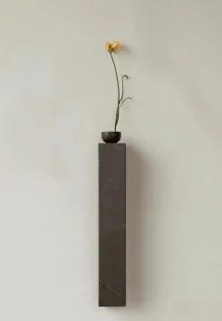 Audo Copenhagen Plinth Shelf Sand Kunis Breccia marmor fra><noscript><img width=