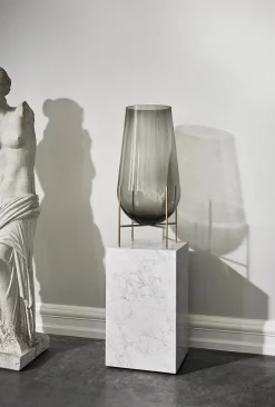 Audo Copenhagen Plinth Tall Black Nero Marquina marmor fra><noscript><img width=