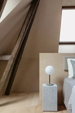 Audo Copenhagen Plinth Tall Grey Kendzo marmor fra><noscript><img width=