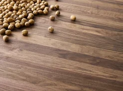 DK3 Plush Table Round fra> Spiseborde