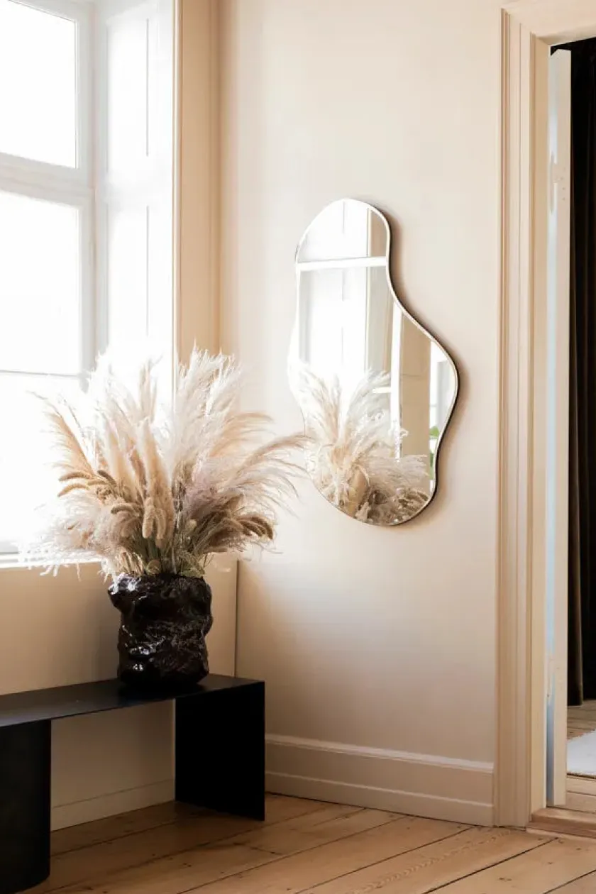 Ferm Living Pond Mirror stor, Brass fra> Gaver Til Hende|Spejle