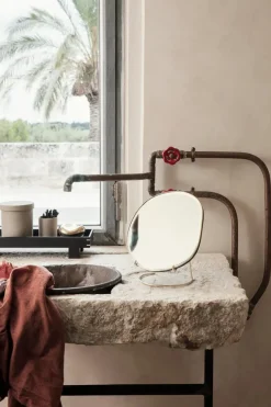 Ferm Living Pond Table Mirror, Brass fra> Spejle