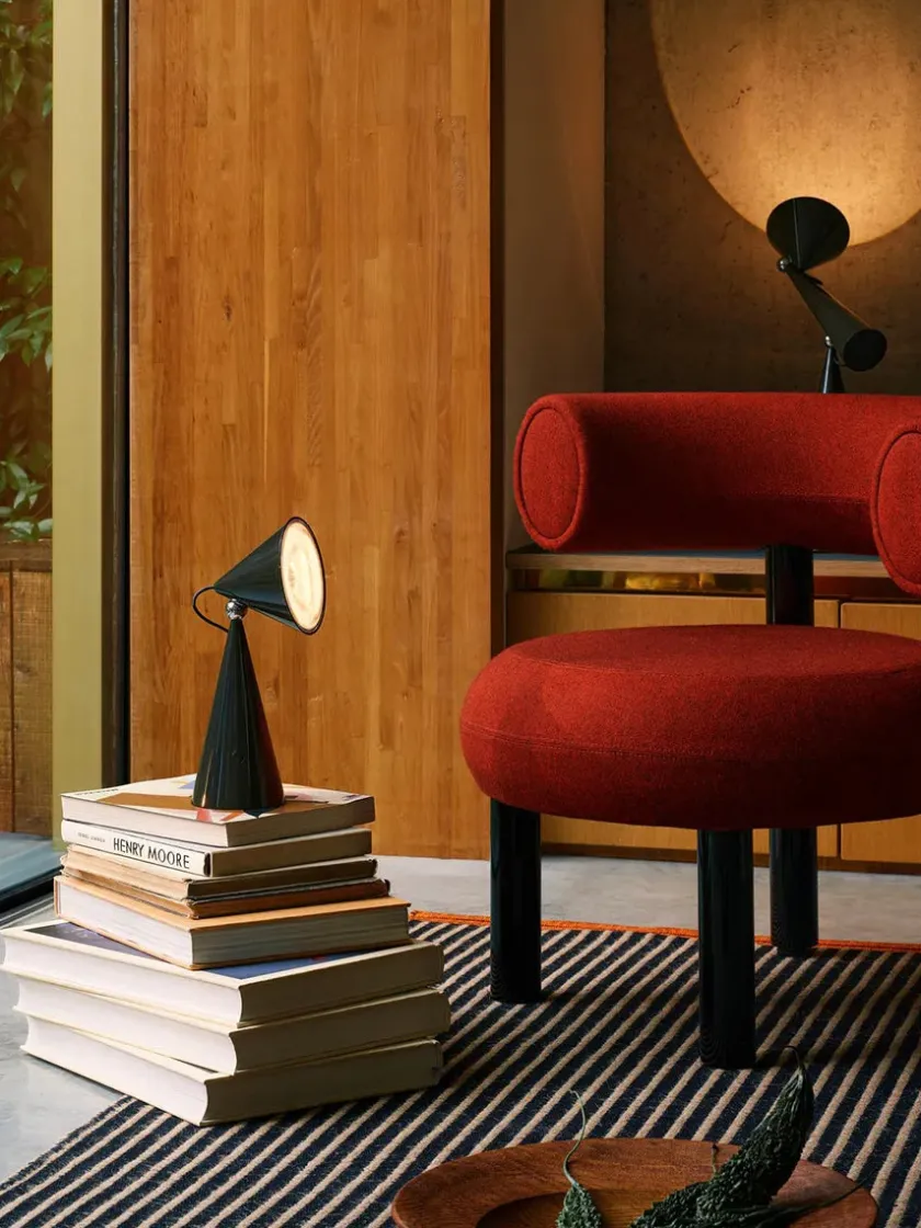 Tom Dixon Pose Portable Bordlampe fra> Portable Lamper|Spots