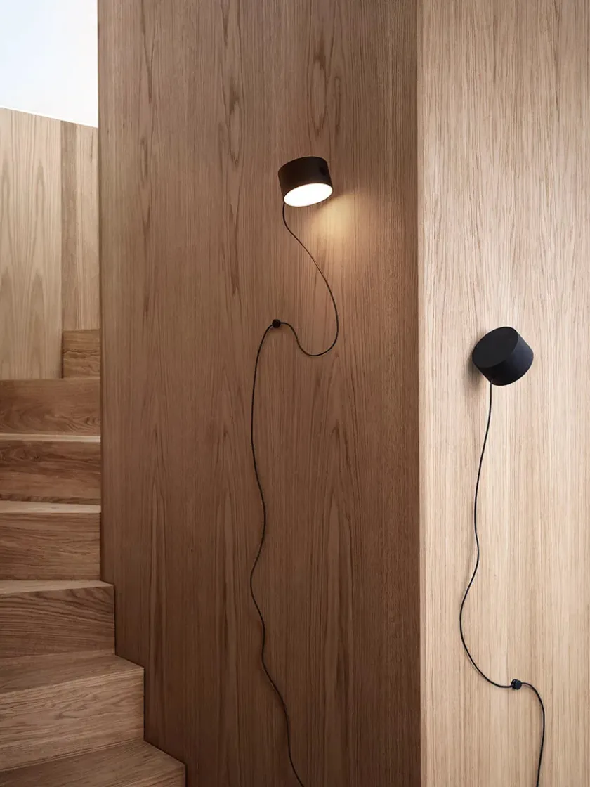 Muuto Post Wall Lamp fra> Væglamper|Spots