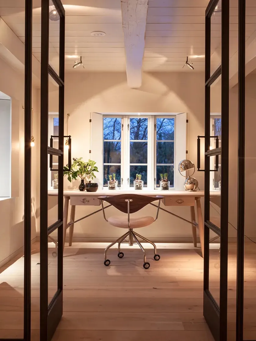PP Møbler PP571 Arkitektens Skrivebord af Hans J. Wegner> Skriveborde