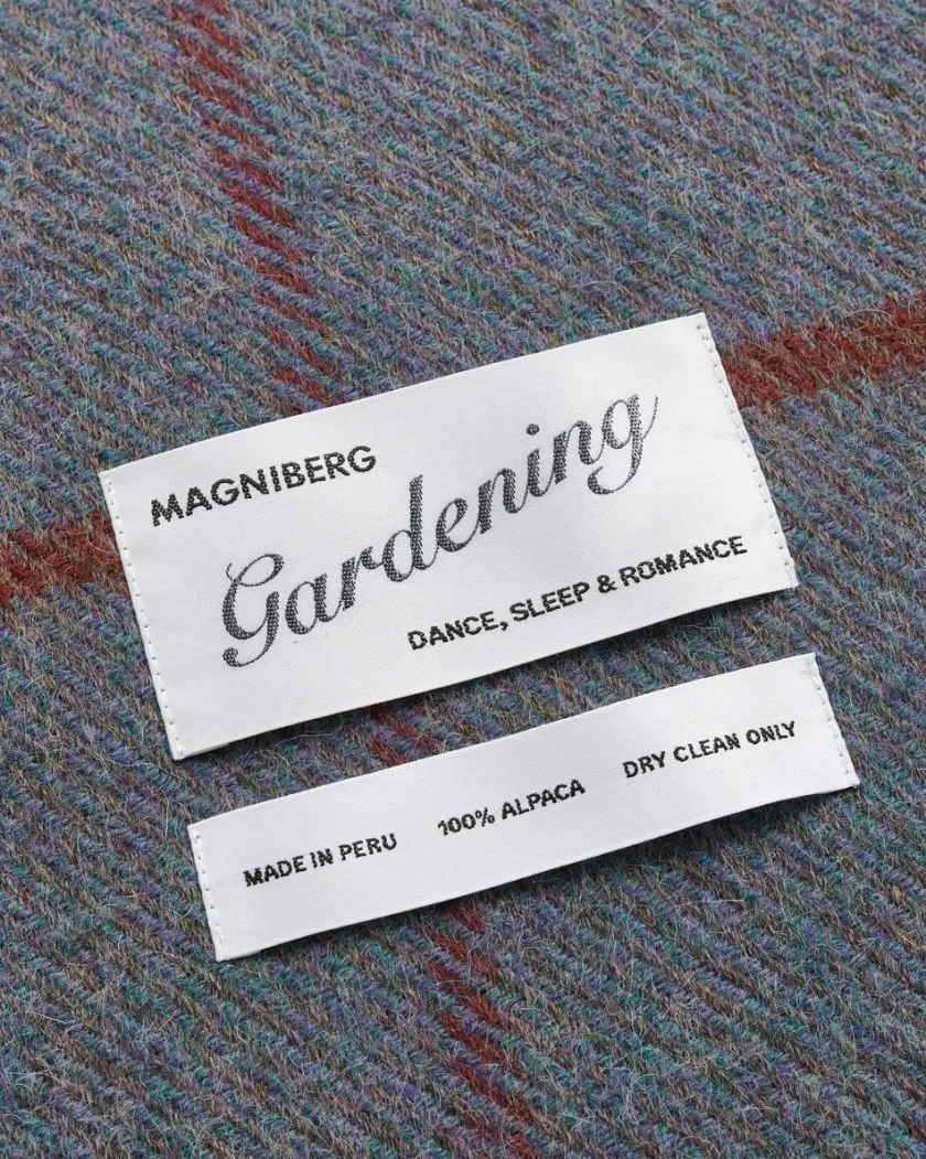 Magniberg Princess blanket - Poppy seed blue fra> Gaver Til Hende|Puder Og Plaider