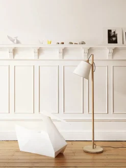 Muuto Pull Floor Lamp fra><noscript><img width=