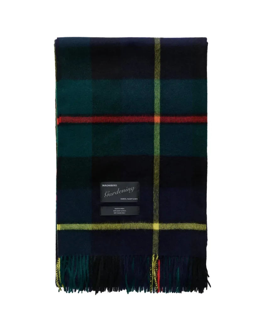 Magniberg Queen blanket - Lipstick red tartan fra> Puder Og Plaider