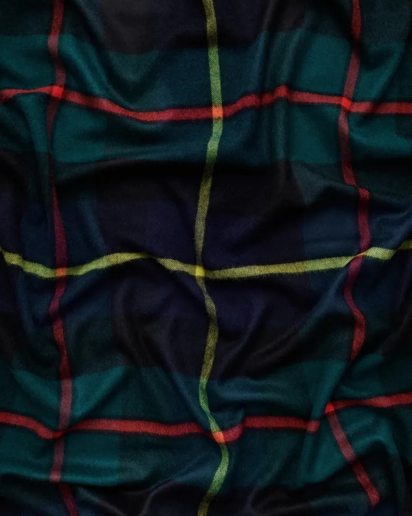 Magniberg Queen blanket - Lipstick red tartan fra> Puder Og Plaider