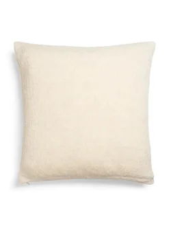 Aiayu Raul Pude, Nutmeg fra><noscript><img width=