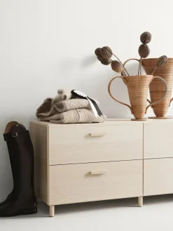 String Furniture Relief Kommode, lav fra String><noscript><img width=