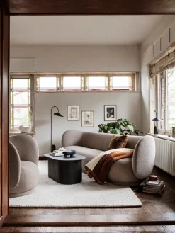 Ferm Living Rico Sofa 3, Utzon-Can Lis fra><noscript><img width=