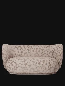 Ferm Living Rico Sofa 2-seater Cilla Taupe fra> Sofaer