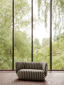 Ferm Living Rico Sofa 2-seater Cilla Taupe fra><noscript><img width=