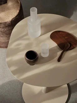 Ferm Living Ripple Carafe Frosted fra> Kander|Service
