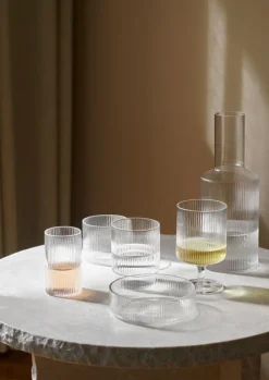 Ferm Living Ripple glas karaffel fra> Kander|Service