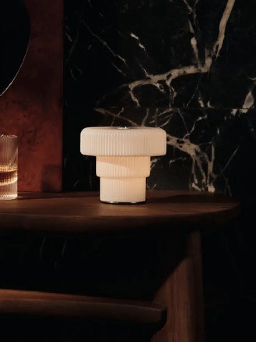 Ferm Living Ripple Portable Lamp White fra> Portable Lamper|Spots