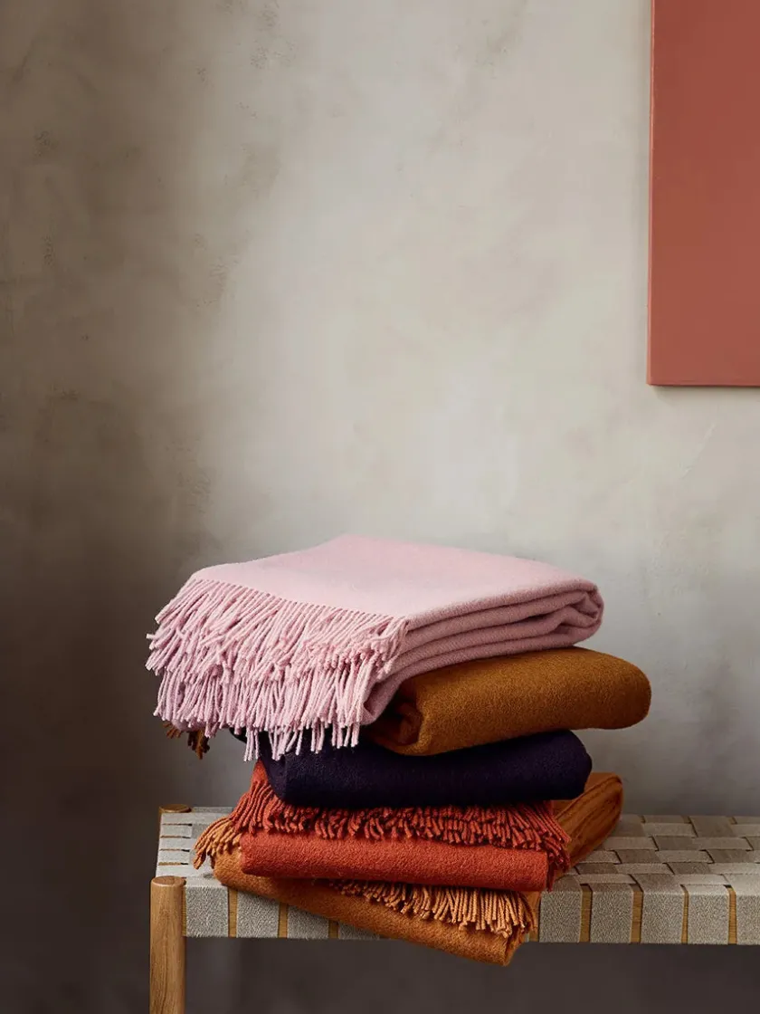 Silkeborg Uldspinderi Season Plaid, beetroot fra> Puder Og Plaider
