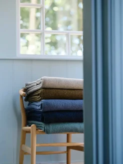 Silkeborg Uldspinderi Season Plaid, oak brown fra> Puder Og Plaider