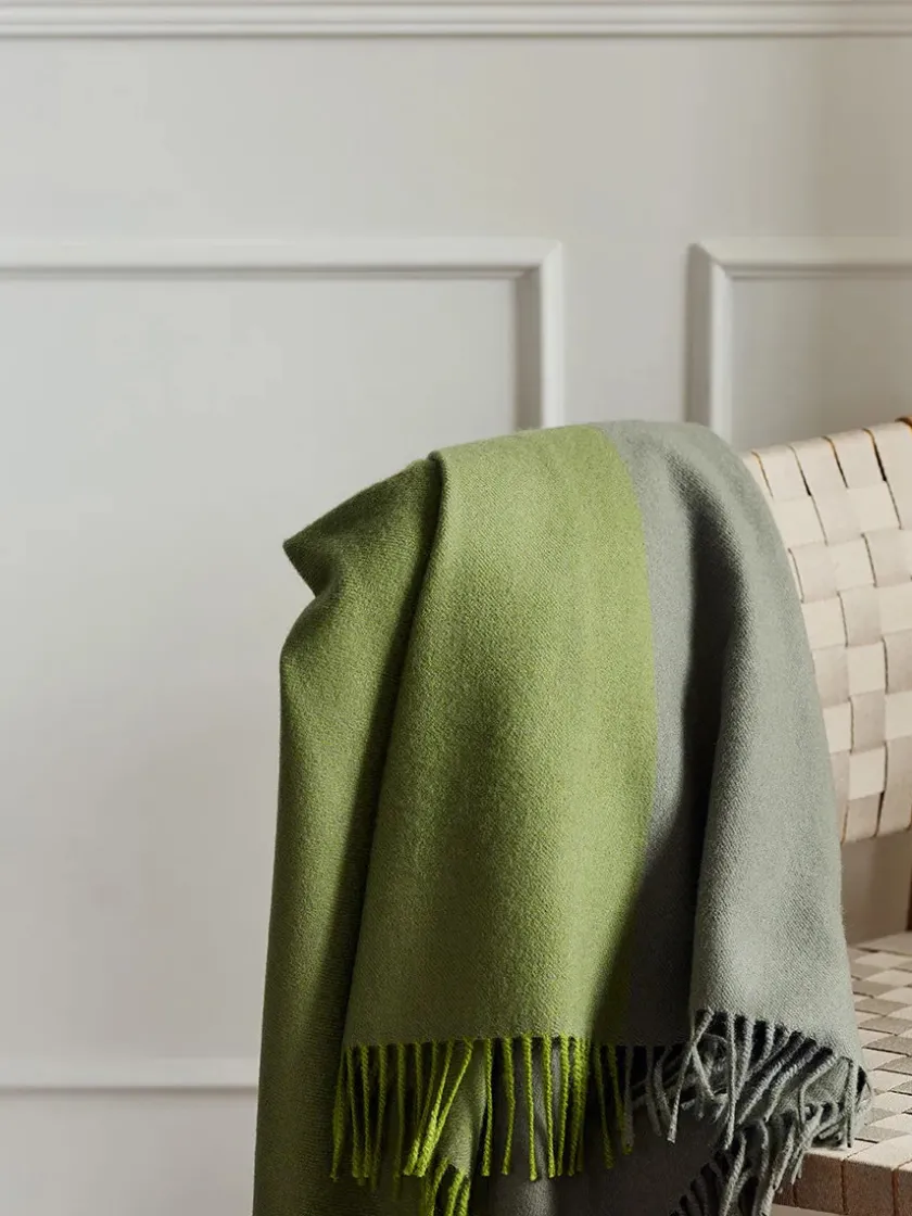 Silkeborg Uldspinderi Secret Plaid, lime/moss fra> Puder Og Plaider