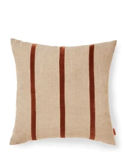 Ferm Living Senti Stripe Cushion fra> Gaver Til Hende|Puder Og Plaider