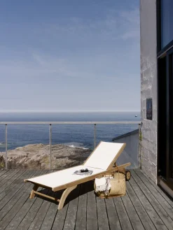 Fritz Hansen Skagerak Columbus Liggestol, sort fra> Solvogne/Liggestole