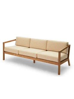 Fritz Hansen Skagerak Virkelyst 3 pers. Sofa, Golden Yellow Stripe fra> Udendørs Loungemøbler