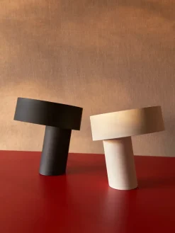 HAY Slant bordlampe fra><noscript><img width=