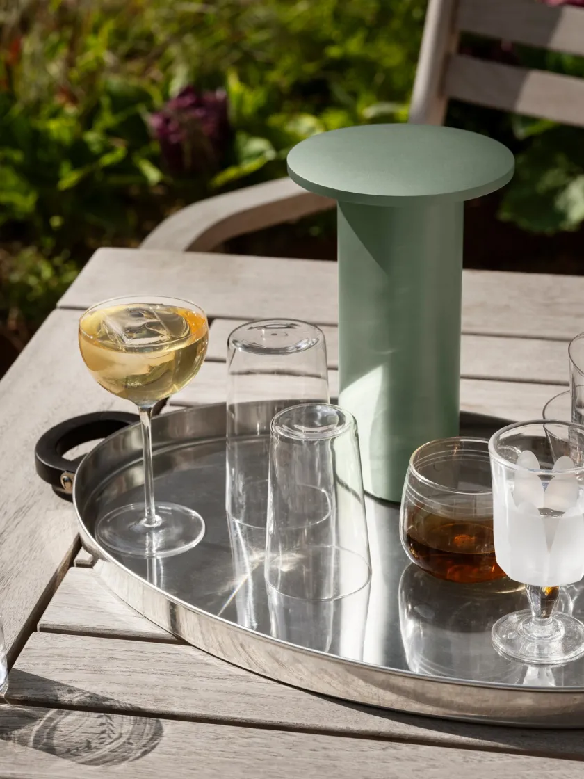 Fritz Hansen Solae Portable lampe af Cecilie Manz> Portable Lamper|Spots