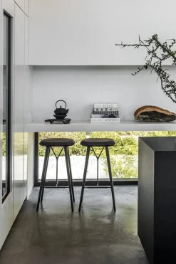 Fredericia Furniture Spine Stool fra> Barstole