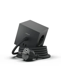 Avolt Square 1 Stikdåse med USB-C, stockholm black fra> Gaver Til Ham