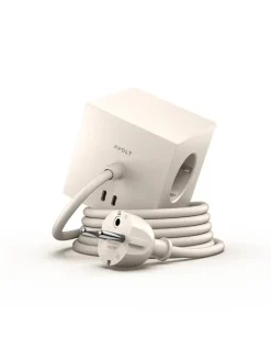 Avolt Square 1 Stikdåse med USB-C, stockholm black fra> Gaver Til Ham