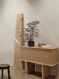 Ferm Living Stilt Sideboard, single fra> Skænke