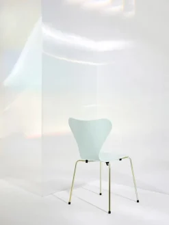 Fritz Hansen 70th Anniversary Edition 3107 Spisebordsstol, 7:14 AM Green af Arne Jacobsen> Spisebordsstole